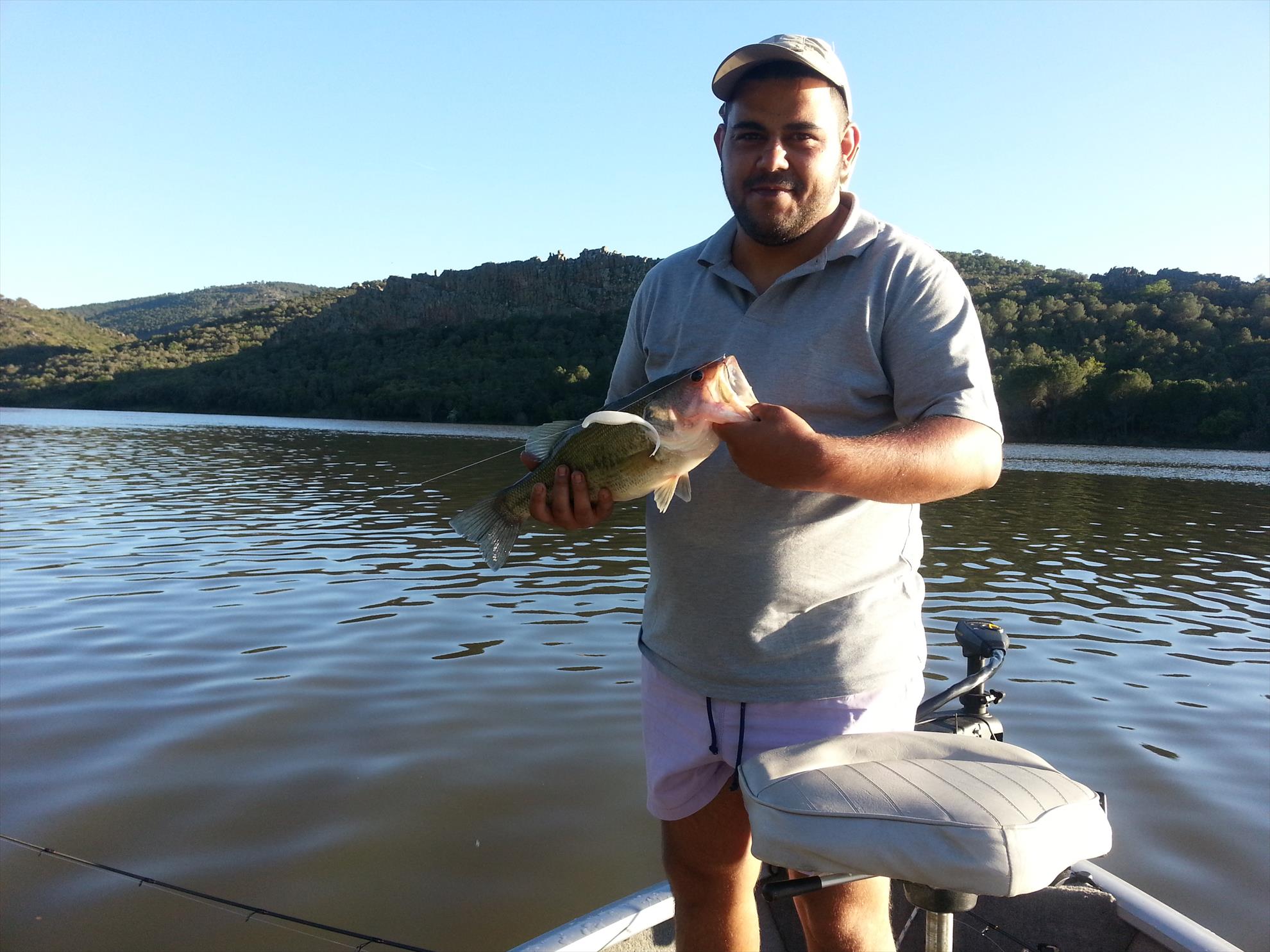 Pescuit la biban - 20130418195026.jpg